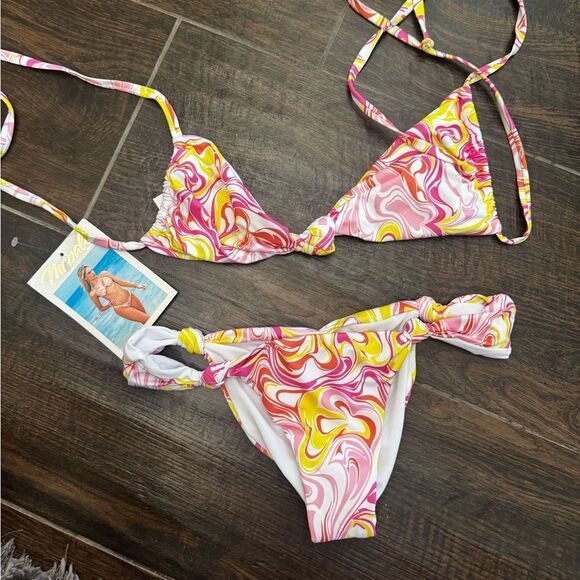 🌴 Mapalé Swirl Print Bikini Set - Size Small - NWT 💖 - Picture 3 of 8